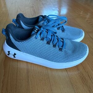 Under Armour Ripple sneakers Running Shoes 3021187-404 blue Gray Womens Size 9.5